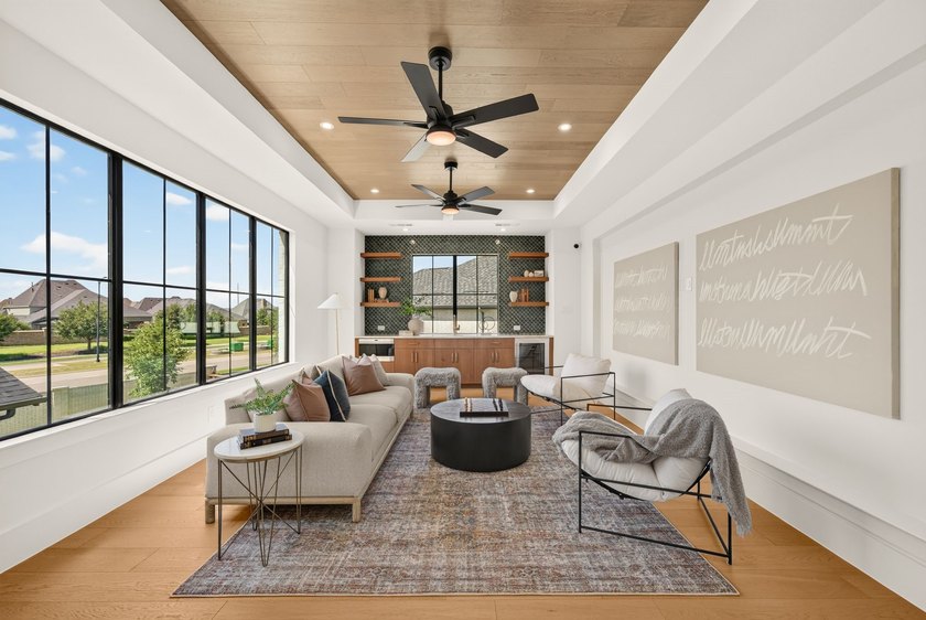 Experience elevated luxury in this gorgeous Huntington custom in - photo 28