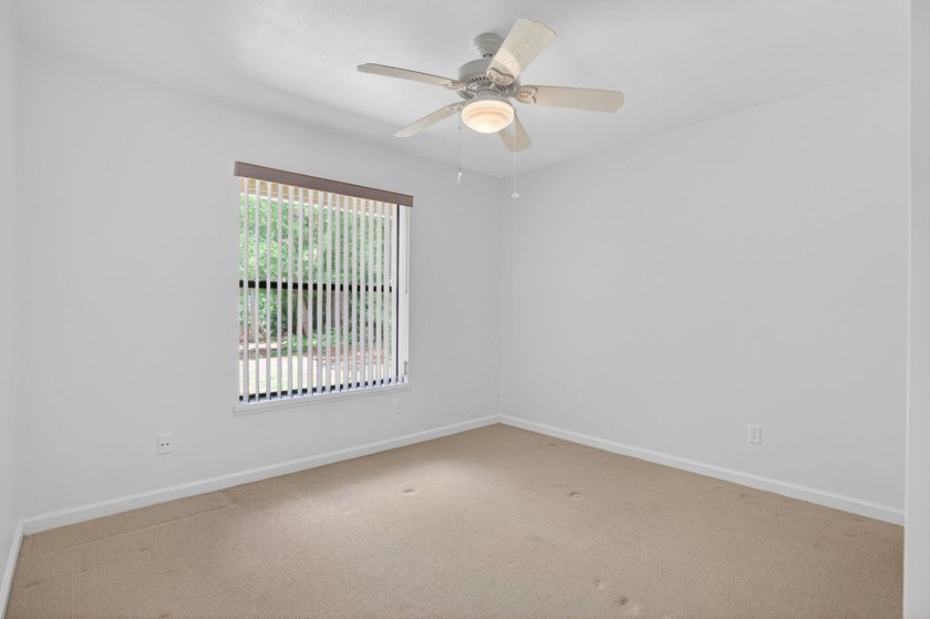 Enjoy peaceful country living in Jupiter Farms with this - photo 37