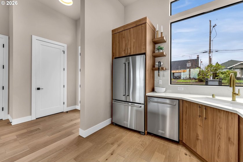 Luxurious New Construction Townhome. Move-In Ready. This - photo 14