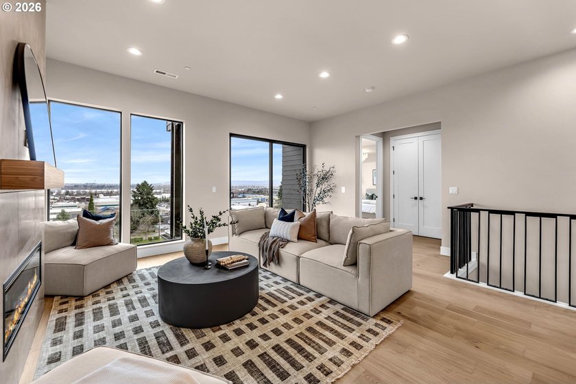 Luxurious New Construction Townhome. Move-In Ready. This - photo 17