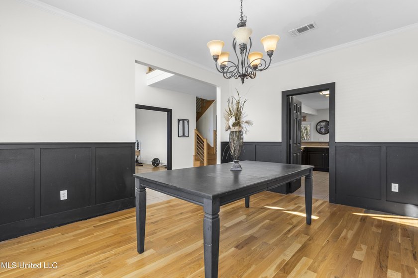 This spacious five-bedroom, three-and-a-half-bath - photo 20