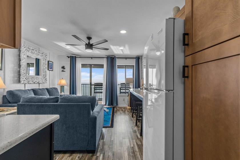 Location -Location-Location! A Bldg. Top Floor Penthouse - photo 27