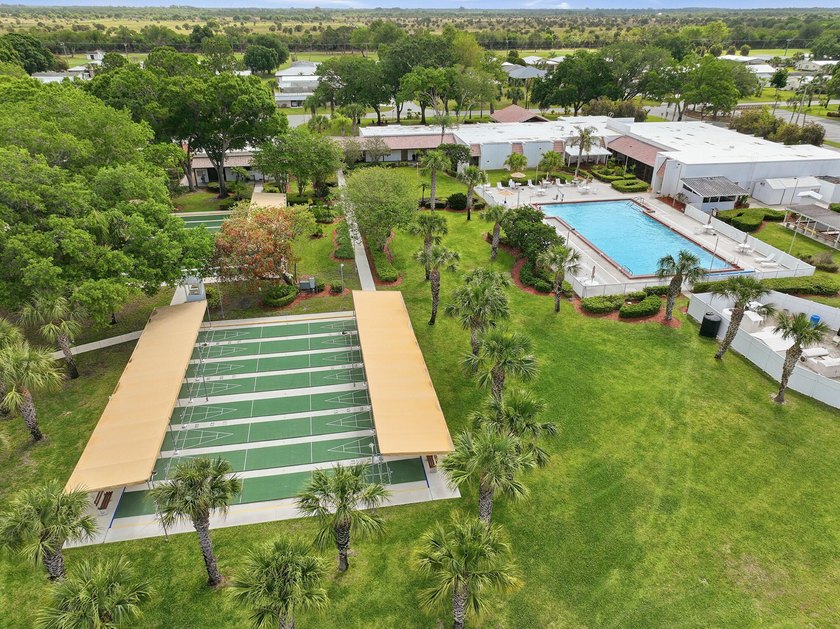 Welcome home to this pristine 2BR/2BA fully furnished residence - photo 45