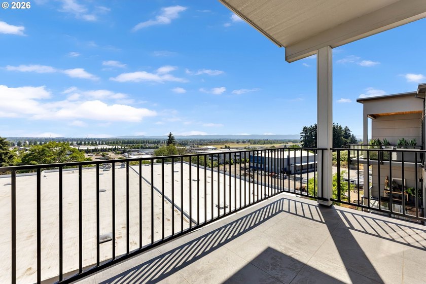 Luxurious New Construction Townhome. Move-In Ready. This - photo 45
