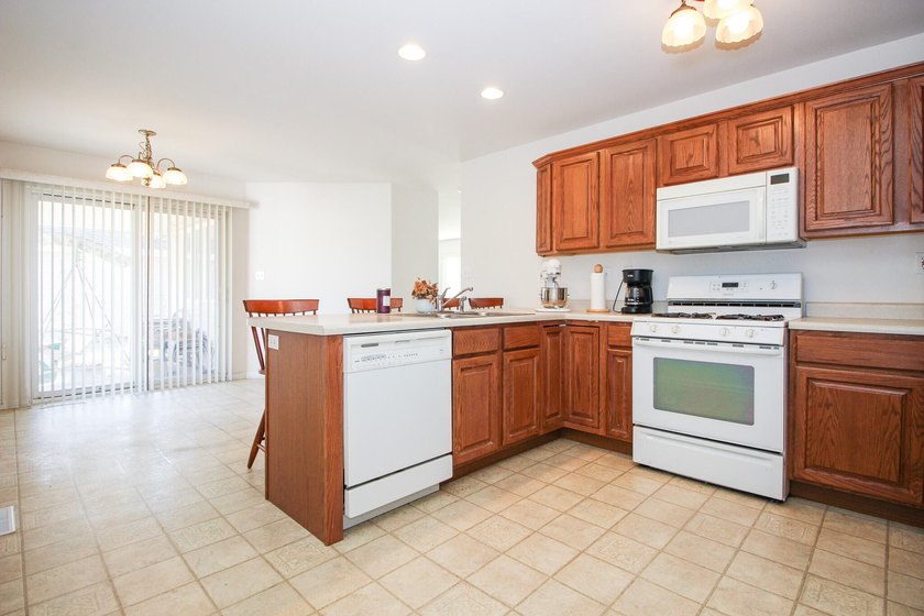 Homes in Barrington West rarely become available, especially at - photo 10