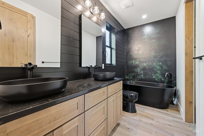 Exceptional homesite in the desirable Crane Shores community - photo 12