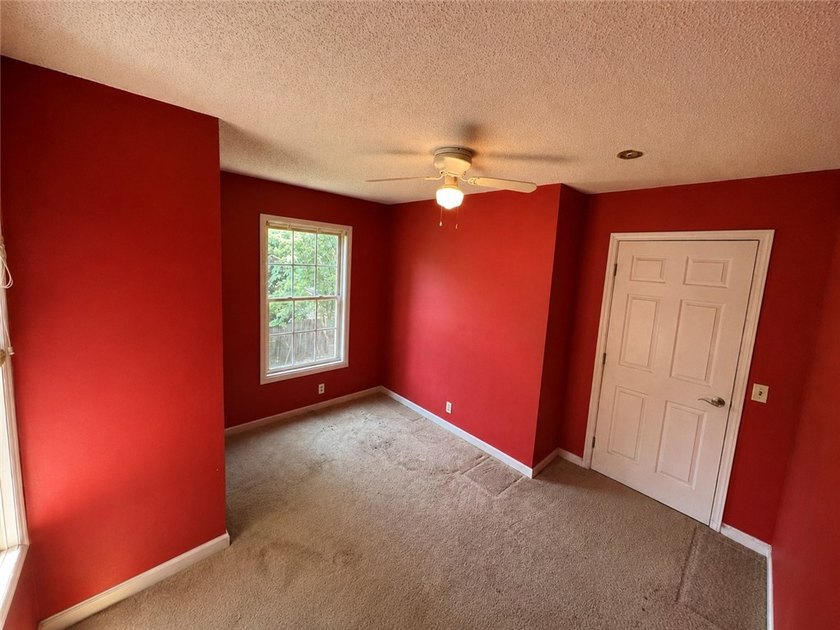 Welcome to 138 Cloverdale Dr. in Seneca, SC a 3 bedroom, 2 full - photo 13