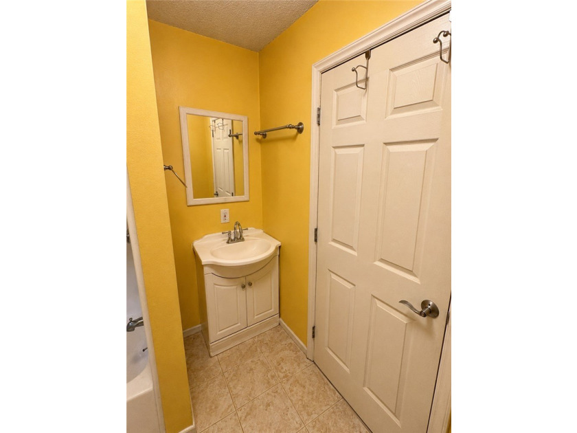 Welcome to 138 Cloverdale Dr. in Seneca, SC a 3 bedroom, 2 full - photo 22