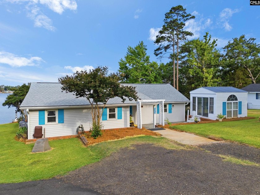 Discover this charming 1982 ranch-style Lake Murray bungalow - photo 5