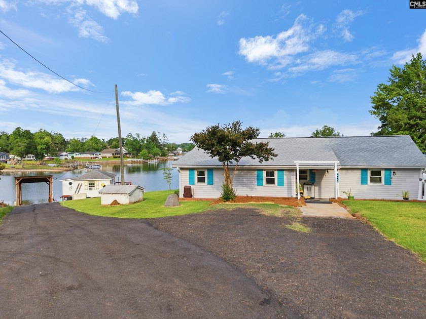 Discover this charming 1982 ranch-style Lake Murray bungalow - photo 6