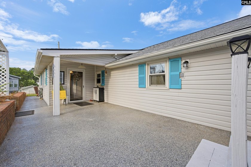 Discover this charming 1982 ranch-style Lake Murray bungalow - photo 8