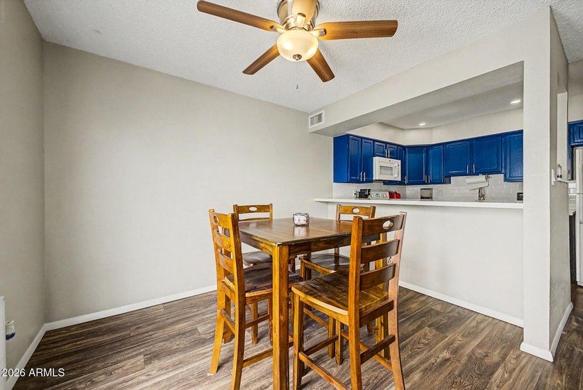 Seize the chance to own this end-unit townhome in Dobson Glen - photo 9