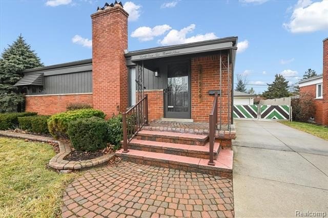 Welcome home to this beautifully updated three-bedroom, two - photo 3