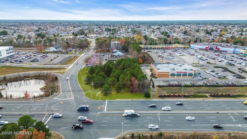 PRIME COMMERCIAL CORNER - ROUTE 37 &amp; ST. CATHERINE BLVD RARE 1 - photo 2