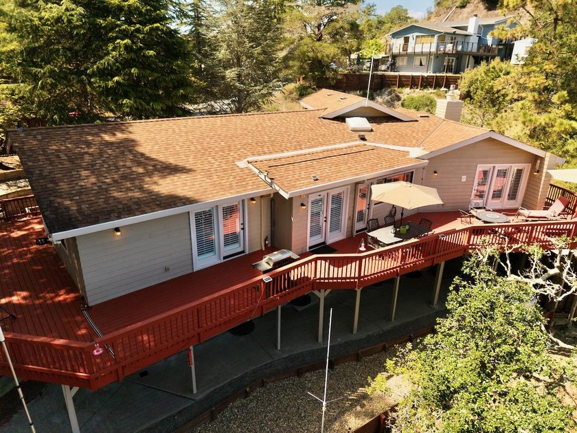 Welcome to this incredible home situated on a spacious corner - photo 13