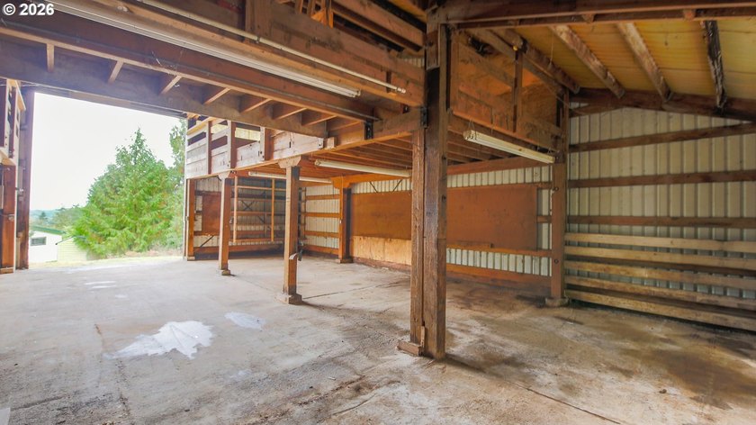 Escape to your own private retreat on 7.18 acres just outside - photo 25