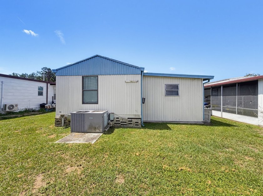 Welcome home to this beautifully updated 2-bedroom, 2-bath - photo 31
