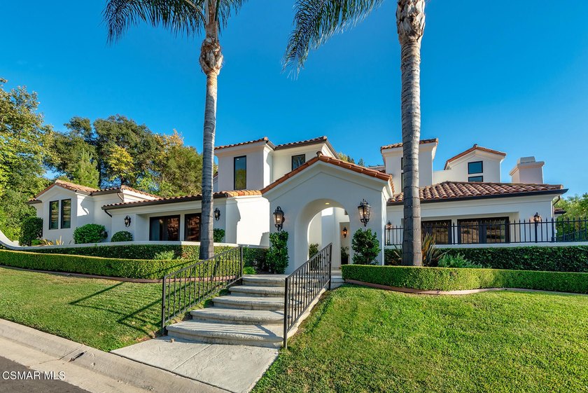 Absolutely striking transitional Mediterranean with a prime - photo 46