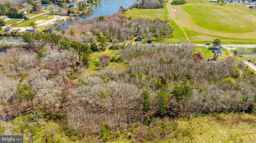 Excellent commercial development opportunity along Racetrack - photo 4