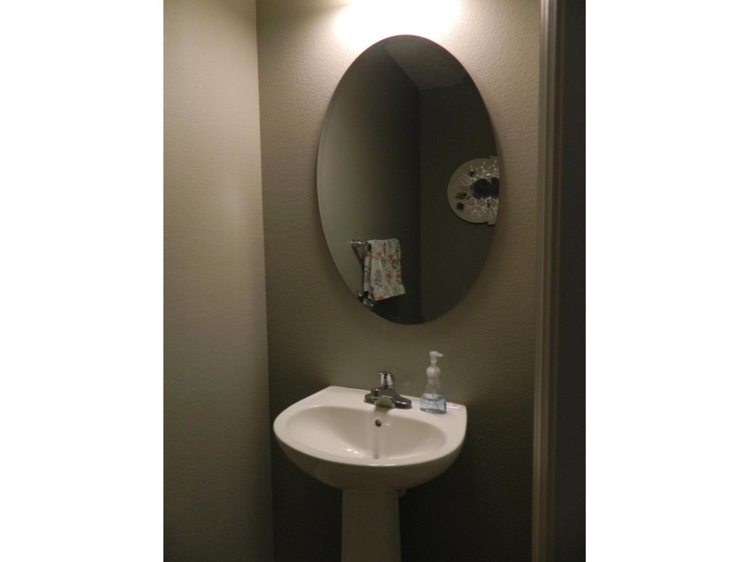 Motivated Sellers! This home is only 4 years old! Sellers have - photo 4