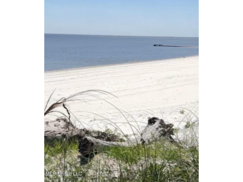 1602 Beach Boulevard, Biloxi, MS - Premier Beachfront Lot with - photo 7