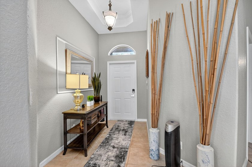 Welcome to this beautiful townhome in the highly desirable - photo 5