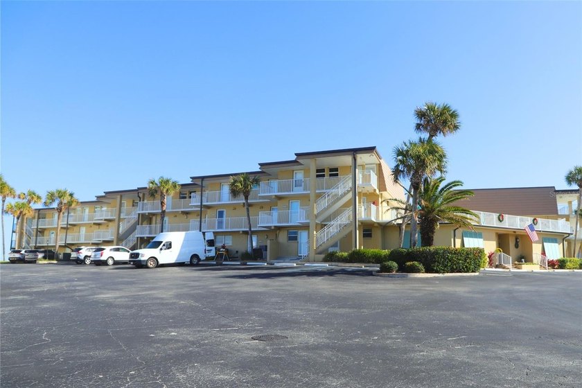 Your Turnkey Coastal Escape Awaits! Wake up to the sound of - photo 2