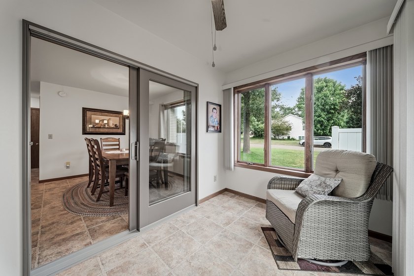 Beautifully maintained and set on a corner lot, this ranch-style - photo 28