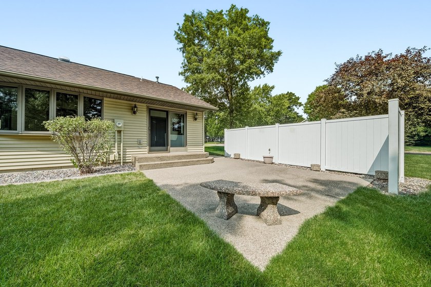 Beautifully maintained and set on a corner lot, this ranch-style - photo 39