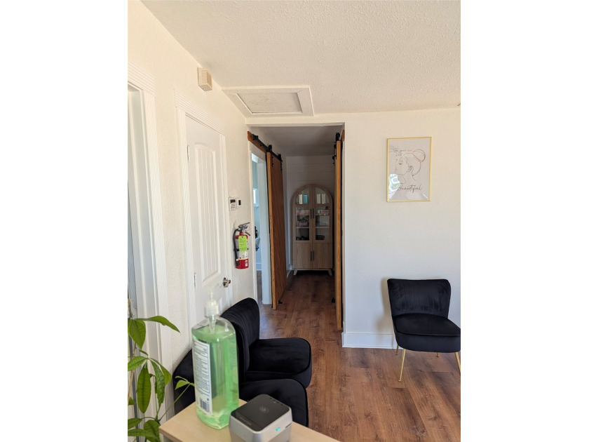 Versatile Commercial Property with Flexible Multi-Tenant or - photo 12