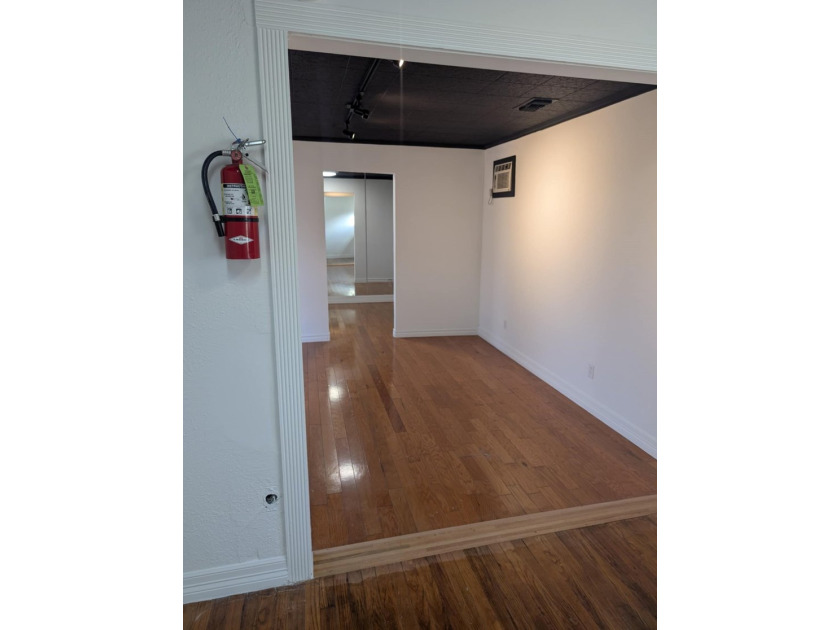 Versatile Commercial Property with Flexible Multi-Tenant or - photo 26