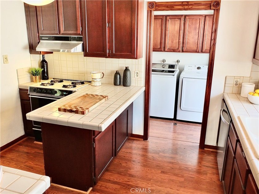 3839 Cedar Avenue... an enchanting 3-bedroom Craftsman - photo 9