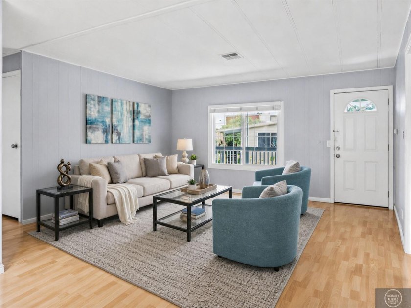 Welcome to this beautifully updated 3 bedroom, 2 bath residence - photo 11