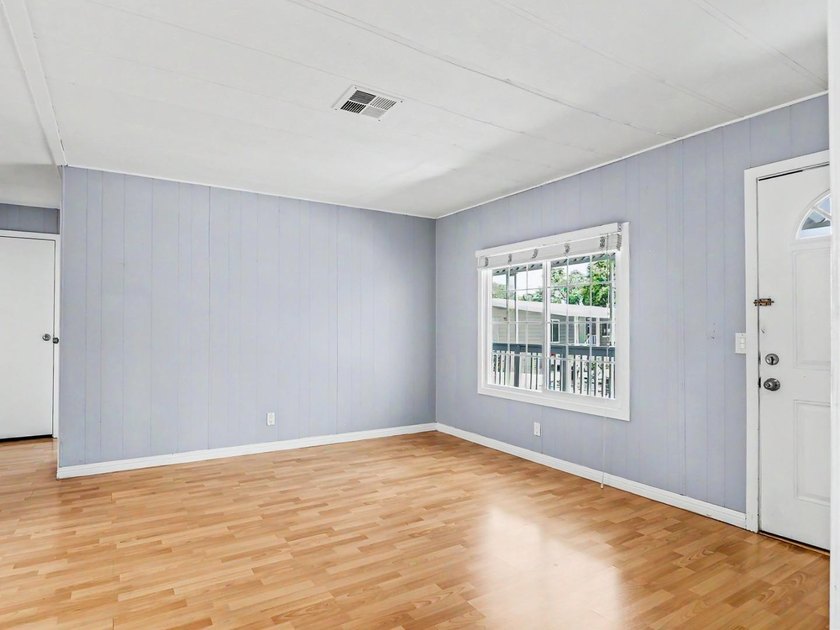 Welcome to this beautifully updated 3 bedroom, 2 bath residence - photo 32
