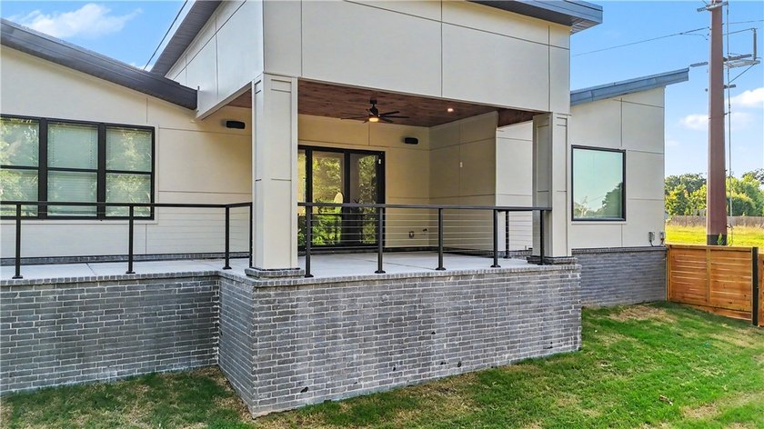 Welcome to 1 Taransay Drive, where contemporary design meets - photo 49