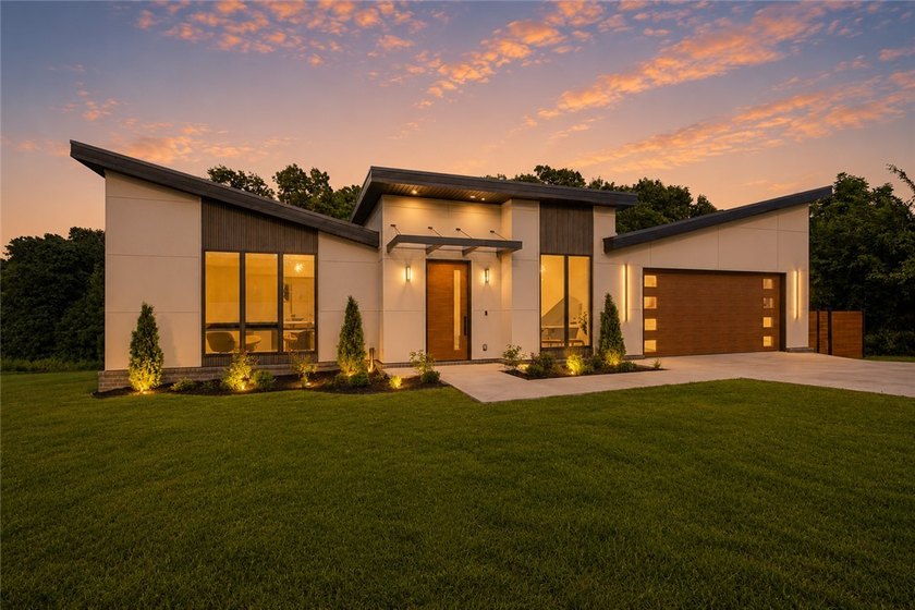 Welcome to 1 Taransay Drive, where contemporary design meets - photo 50