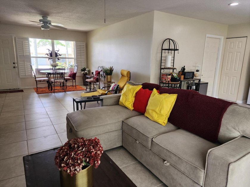 Private Preserve Views in Palm Grove! Enjoy the perfect blend of - photo 6