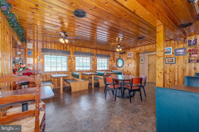 We are excited to present the Lost River Grill and Motel and - photo 18