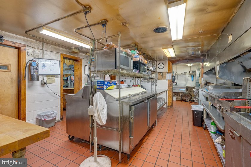 We are excited to present the Lost River Grill and Motel and - photo 29