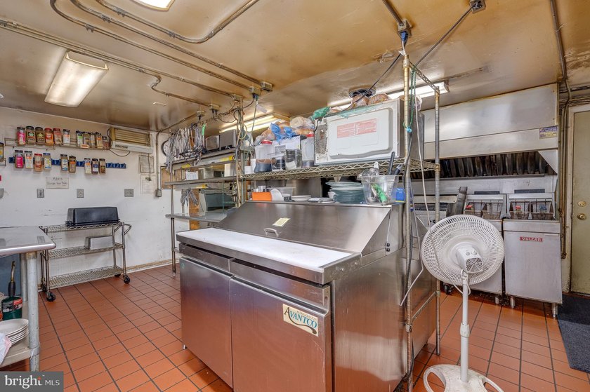 We are excited to present the Lost River Grill and Motel and - photo 31