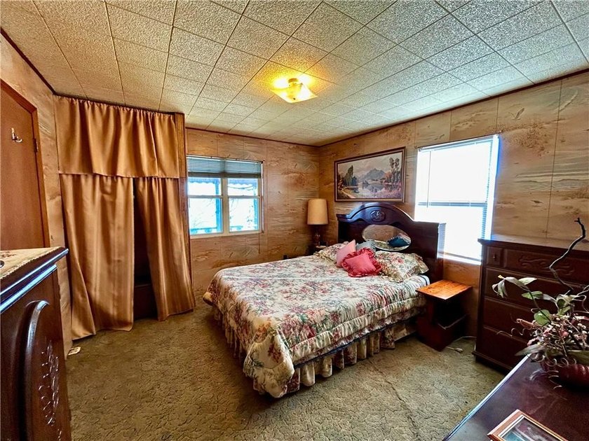 Offered BELOW 2025 Appraised Value! Waterfront opportunity on - photo 11