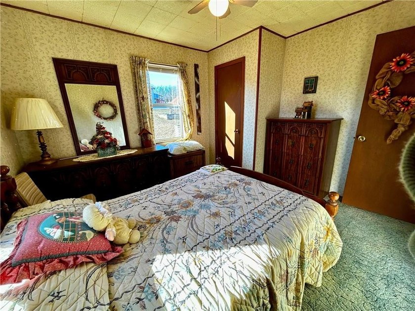 Offered BELOW 2025 Appraised Value! Waterfront opportunity on - photo 13
