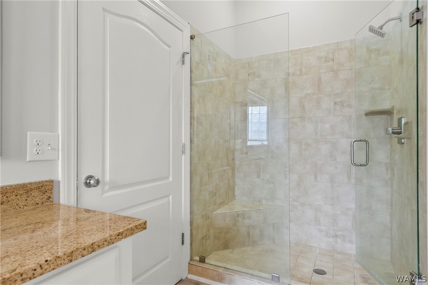 Welcome to 2706 Lake Crest Dr, a beautifully designed 4 bedroom - photo 26