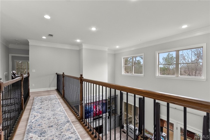 Welcome to 2706 Lake Crest Dr, a beautifully designed 4 bedroom - photo 27