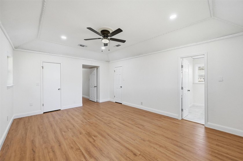 Fully Renovated Corner Lot Home in the Heart of Pantego! - photo 15