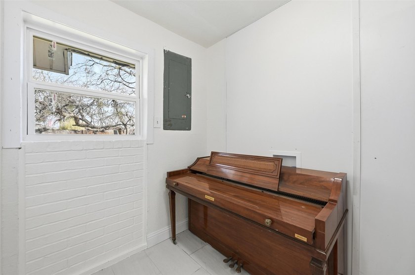 Fully Renovated Corner Lot Home in the Heart of Pantego! - photo 27