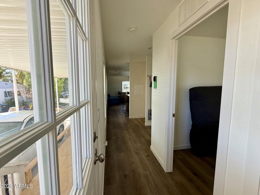 Welcome to this lovely, barely lived-in 2023 manufactured home - photo 9