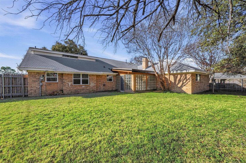 Fully Renovated Corner Lot Home in the Heart of Pantego! - photo 29