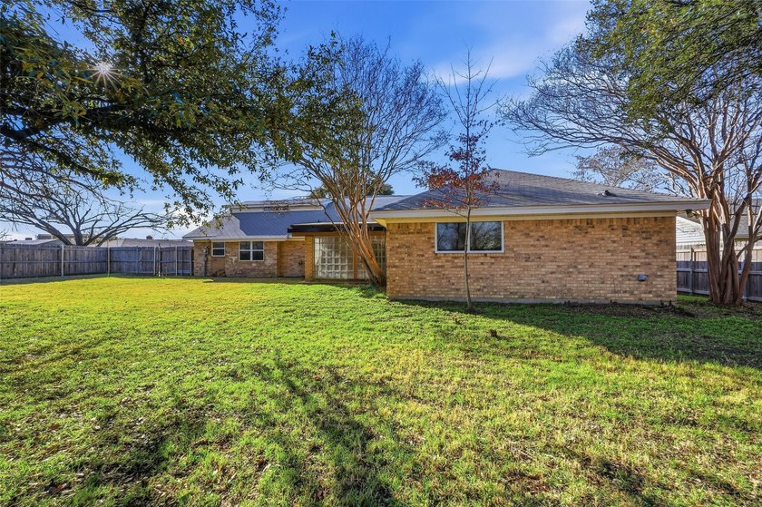 Fully Renovated Corner Lot Home in the Heart of Pantego! - photo 31