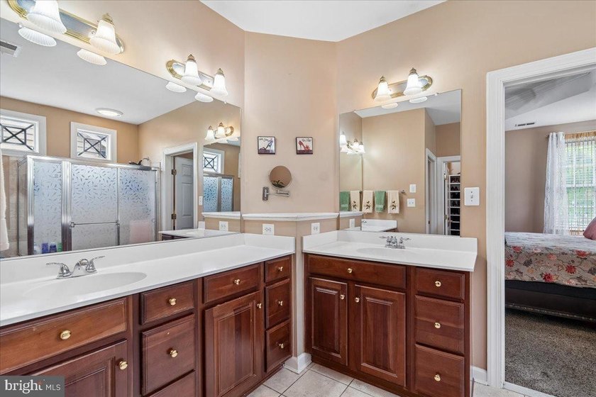 Look no further!! You will love the feel of this huge 3-level - photo 14